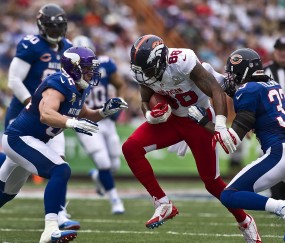 开云官网-武切维奇之夜，当唯一性在季后赛的灯光下绽放