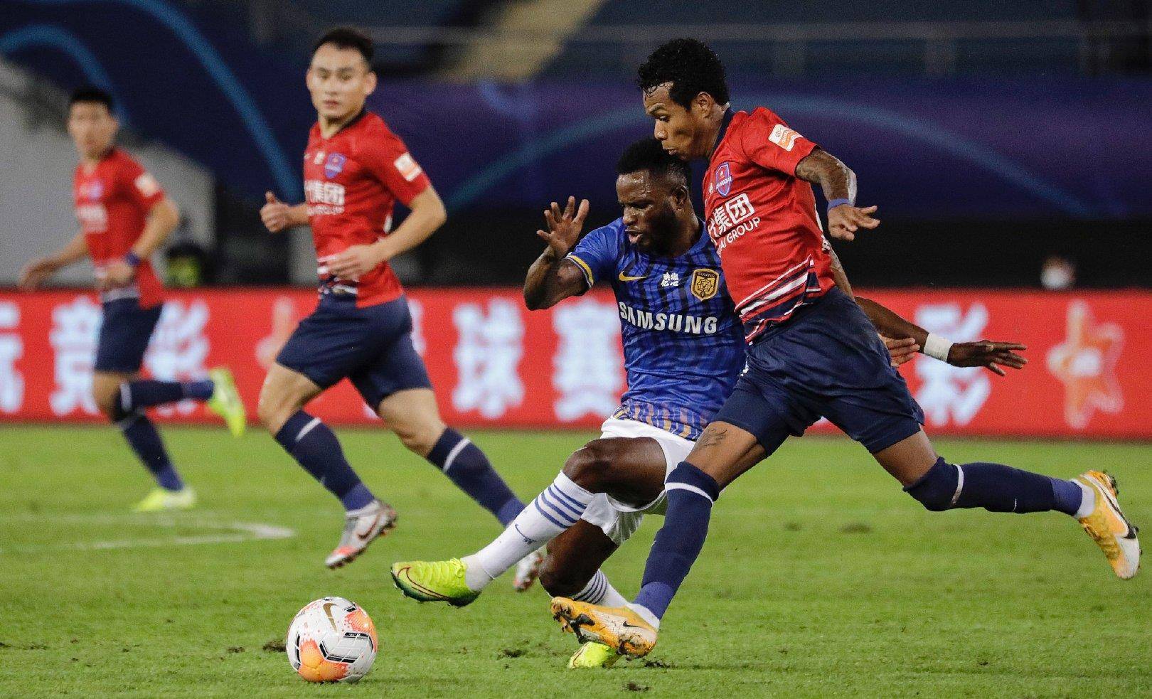 压轴对决,胜负难分悬念百出 压轴对决,胜负难分悬念百出