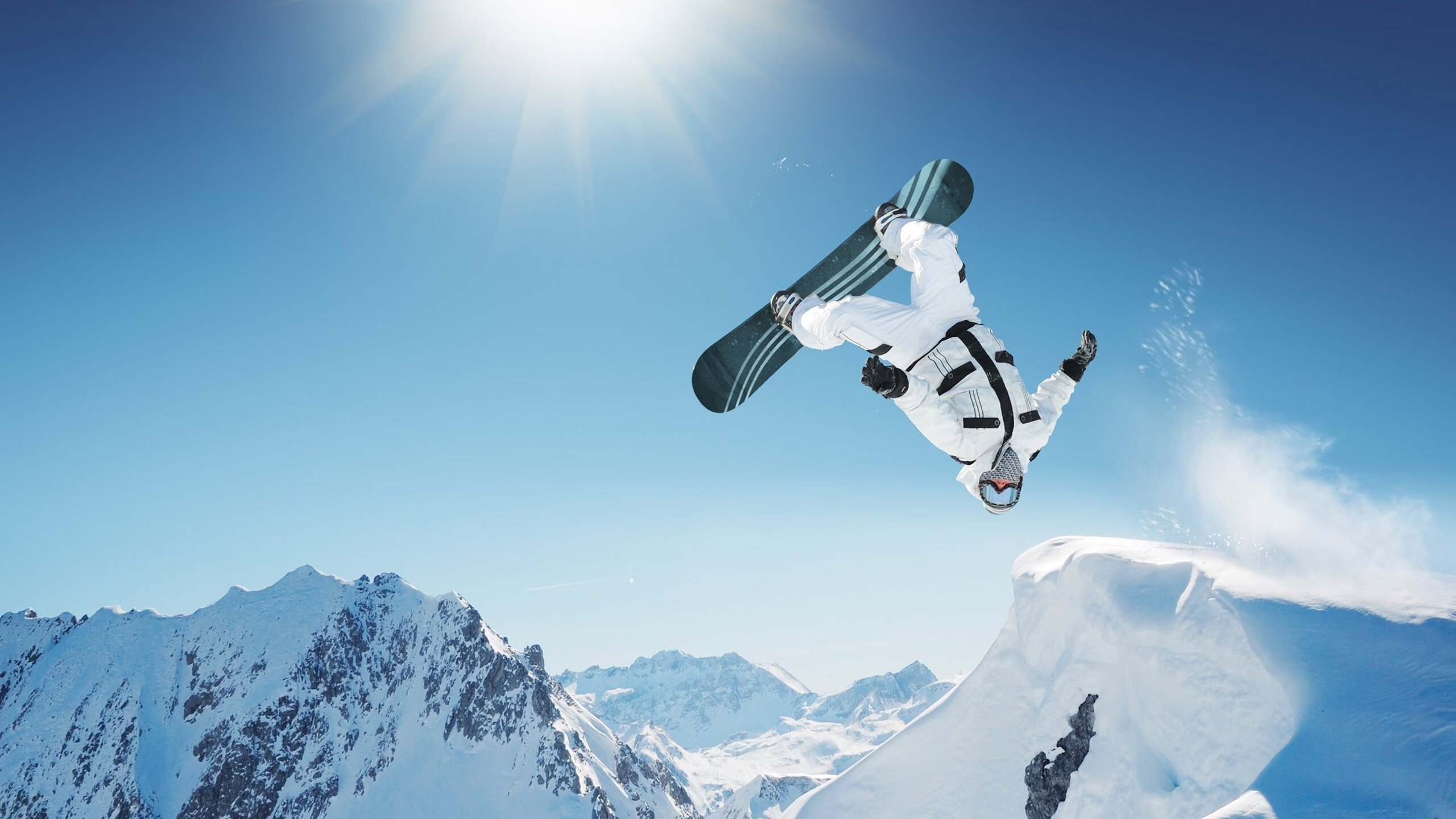 红牛二队险胜红牛车队，佩雷兹状态火热，一场令人瞠目结舌的内斗胜利