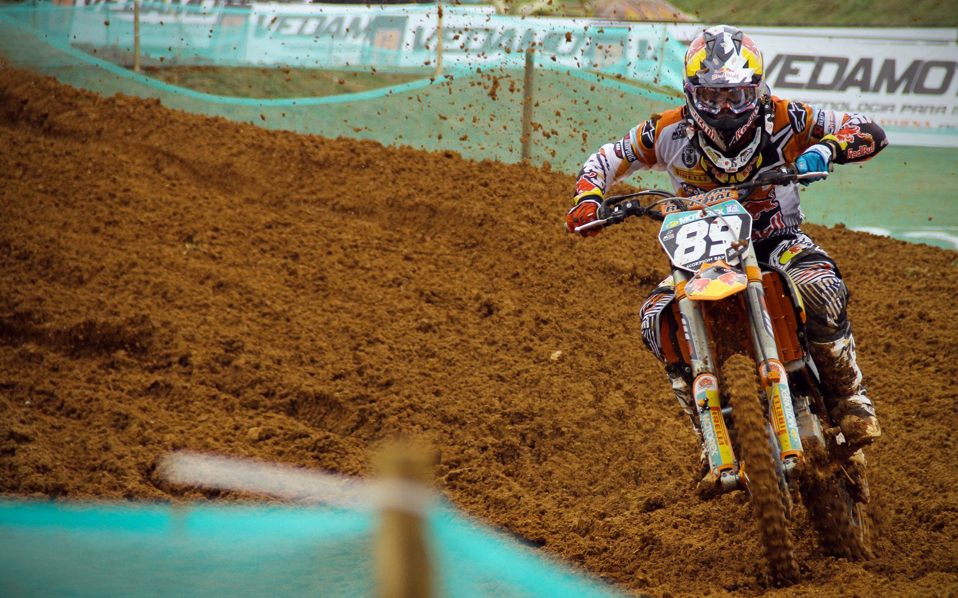 赛道新秩序，皮亚斯特里高光表现，哈斯车队力克红牛车队