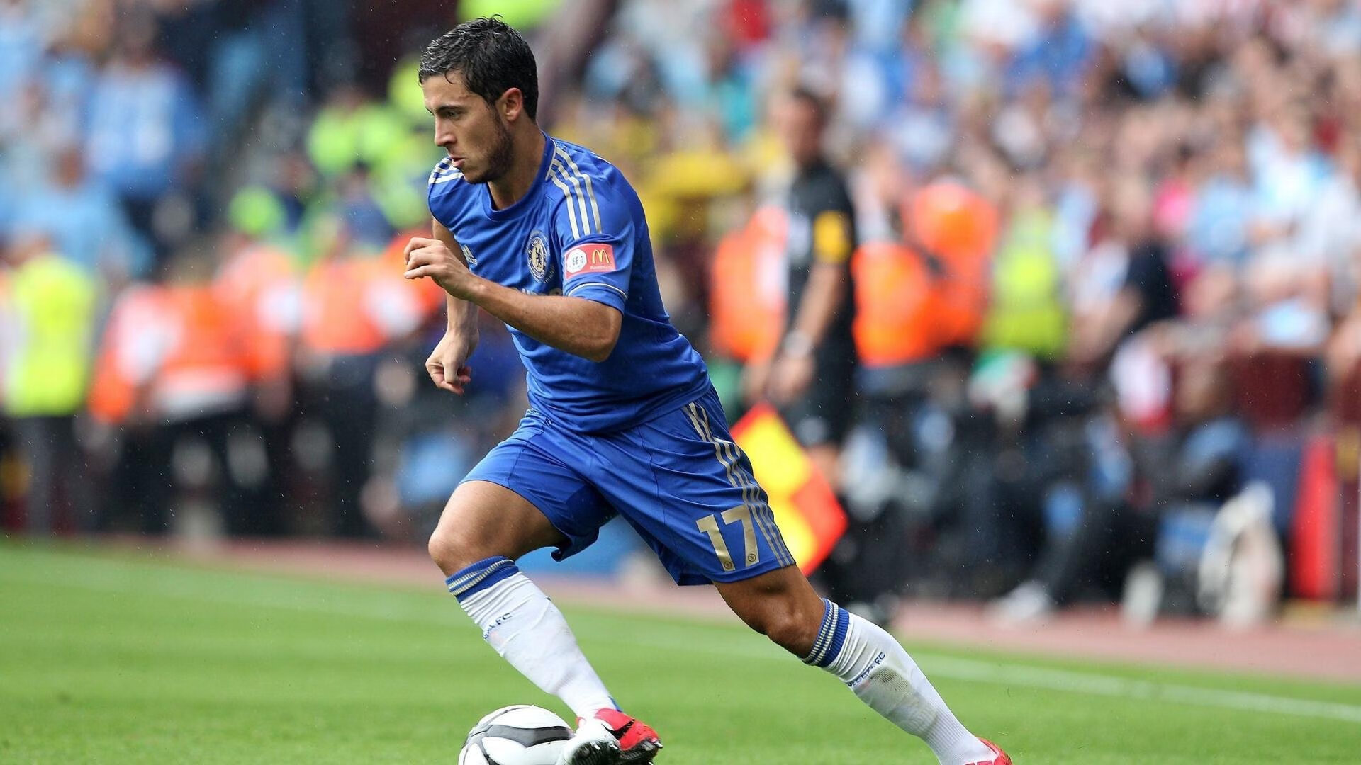 南粤铁骑踏碎南海岸!霍勒迪统治级表现助广东队冲垮热火