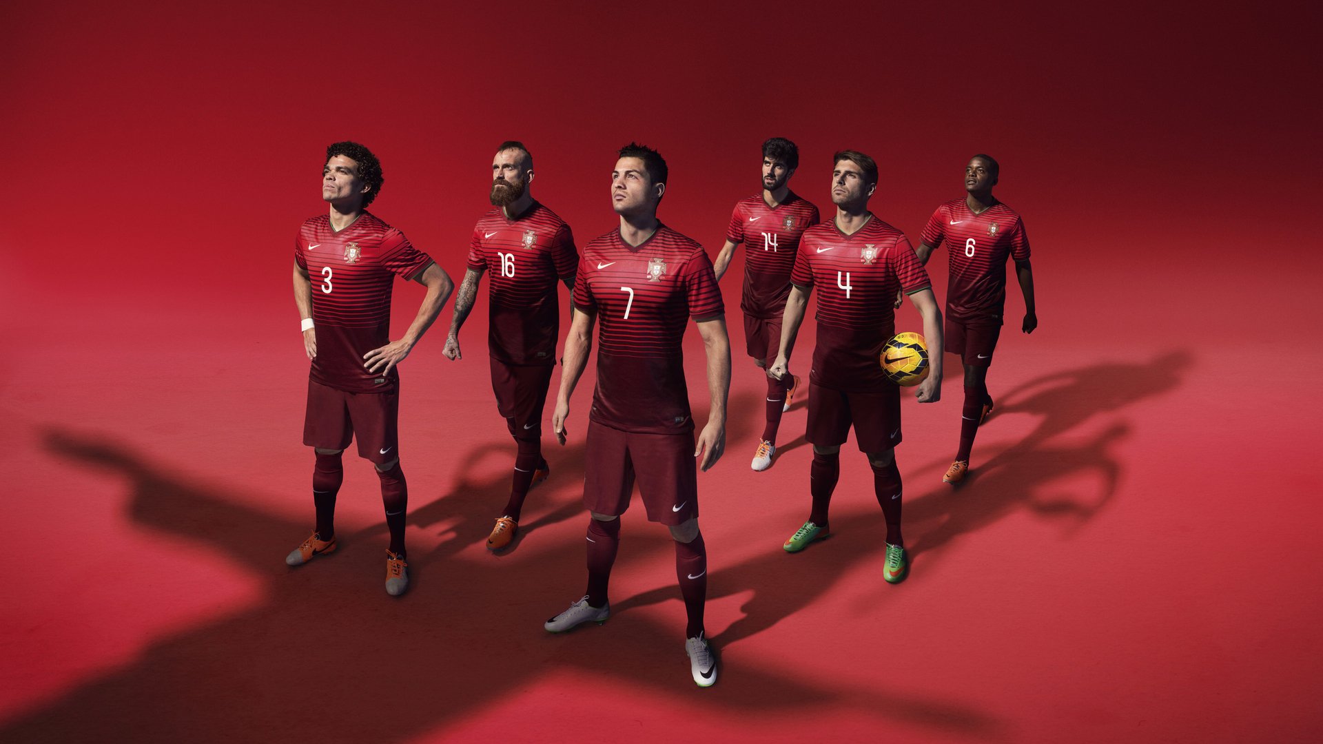 跨界狂想，当伊布在东决接管比赛，乌克兰用火力压制拜仁—体育世界的平行宇宙